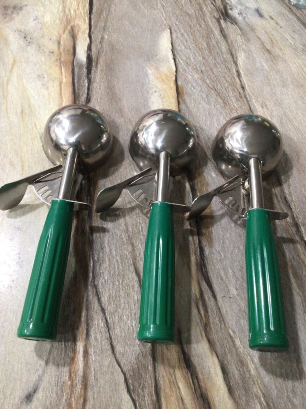 Set of 3 Winco #307 Green Dishers Size 12 3-1/4 oz Stainless Steel Scoops - Picture 5 of 7